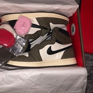 Jordan 1 High OG Travis Scott size 7